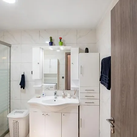 George's Paradise Feriehus Afantou