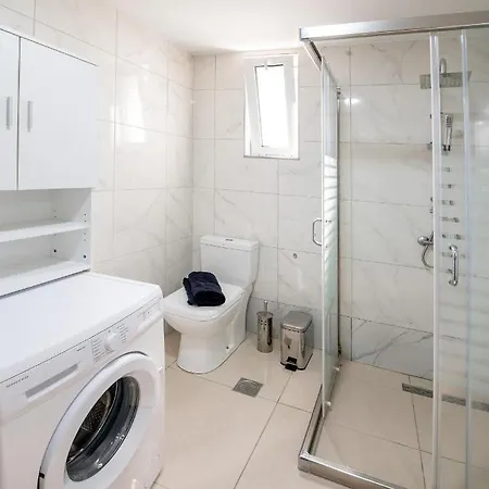 George's Paradise Feriehus