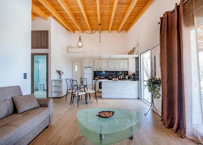 George's Paradise Tatil Evi *