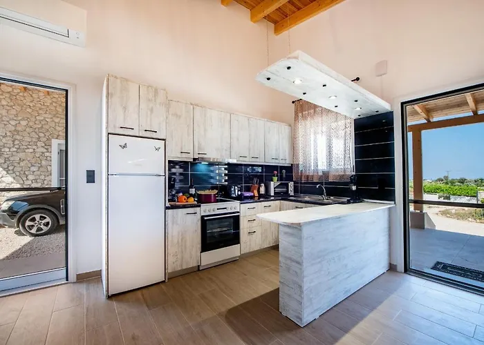 George's Paradise 度假居 *