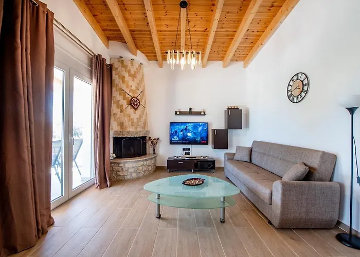 George's Paradise Tatil Evi