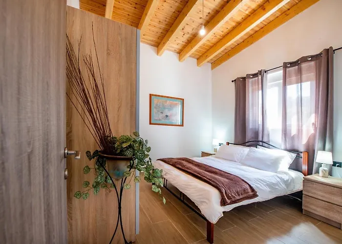 George's Paradise Tatil Evi *